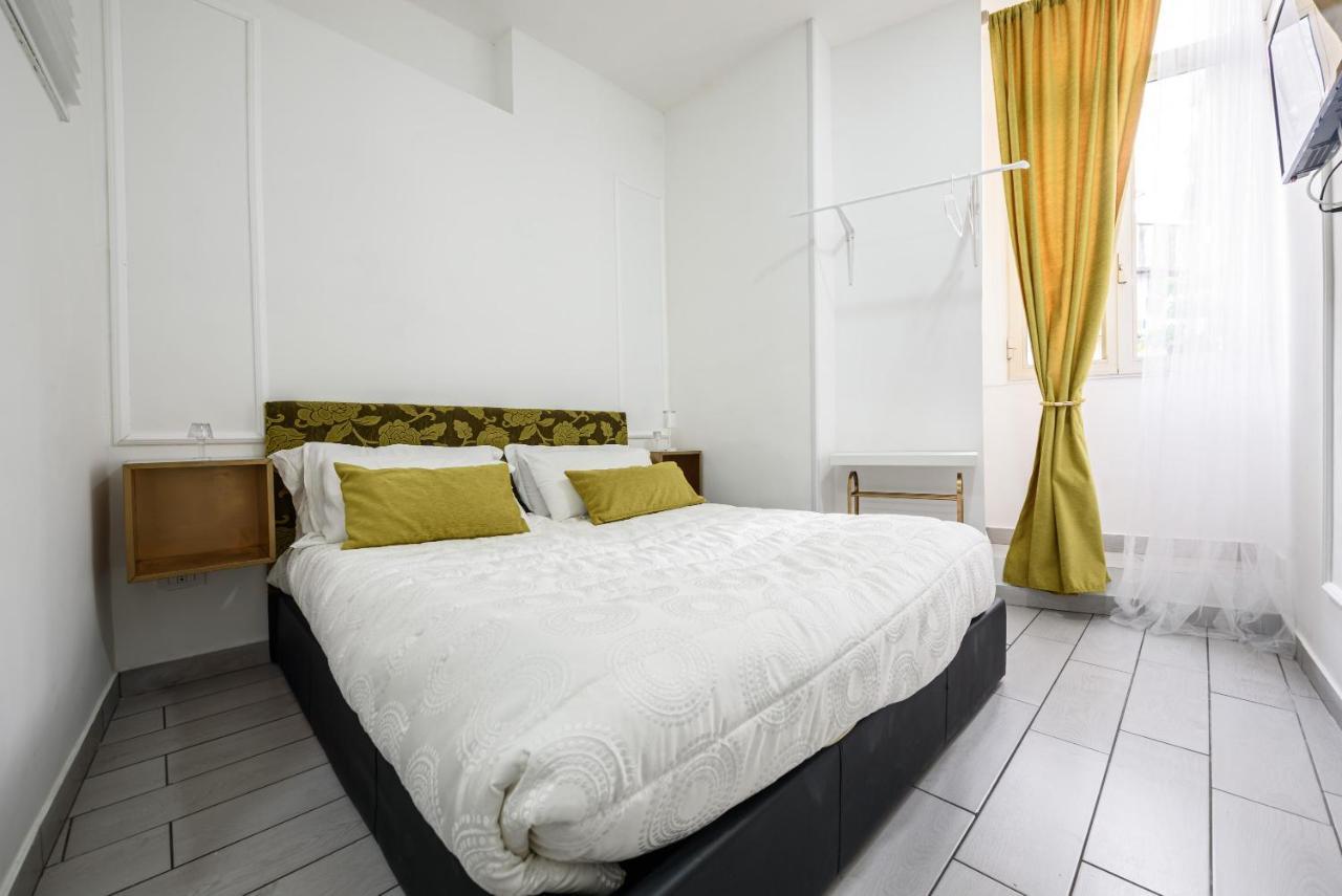 Random B&B Napoli Eksteriør billede