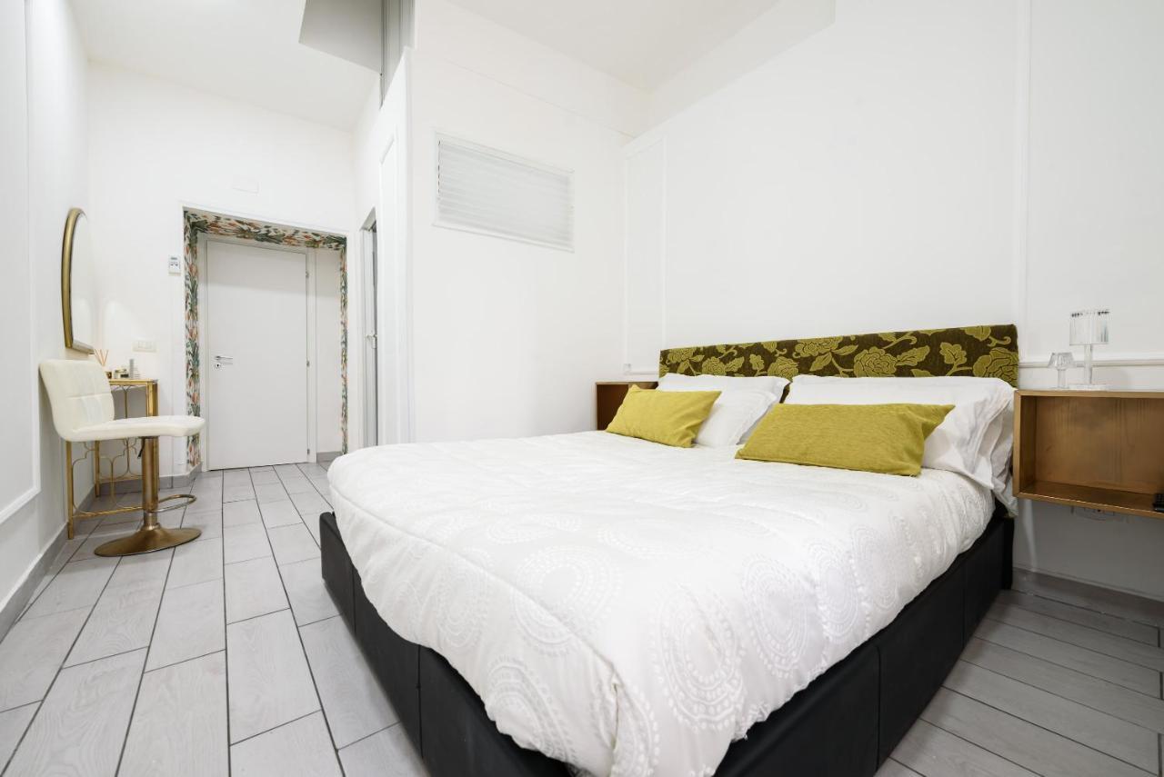 Random B&B Napoli Eksteriør billede