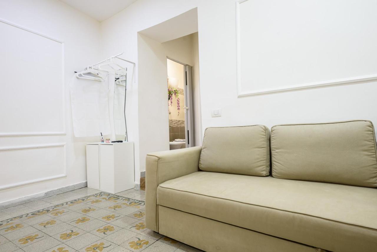 Random B&B Napoli Eksteriør billede